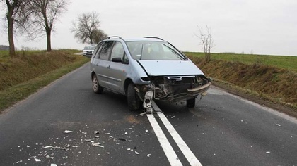 Ostrów Mazowiecka - Na drodze lokalnej wczoraj rano w Andrzejewie Kolonii doszło