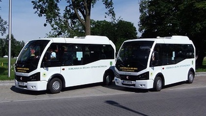 Ostrów Mazowiecka - Dwa nowe klimatyzowane mini autobusy można zobaczyć na ulica