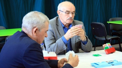 Ostrów Mazowiecka - Po pięciu latach przerwy do kalendarza brydżowych imprez na 