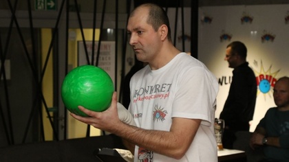 Ostrów Mazowiecka - Reprezentant Ostrowi Mazowieckiej Radosław Brzostek otarł si