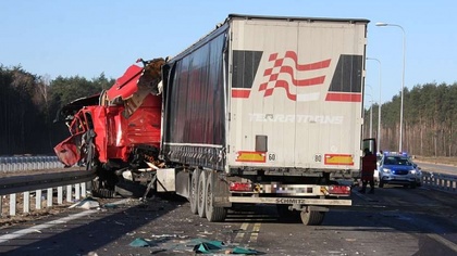 Ostrów Mazowiecka - W sobotę po godz. 6:00 w pobliżu Prosienicy doszło do zdarze