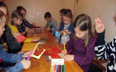 Ostrów Mazowiecka - Biblioteka Publiczna w Andrzejewie zaprasza dzieci w ferie z