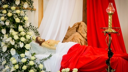 Ostrów Mazowiecka - Na zakończenie wczorajszej liturgii Wielkiego Piątku i drogi