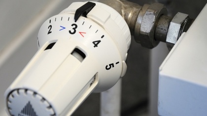 Ostrów Mazowiecka - Nastała jesień, temperatury są dużo niższe i w blokach robi 