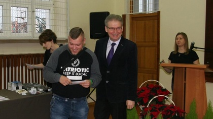 Ostrów Mazowiecka - W sobotę 9 grudnia w sali gimnastycznej Liceum Ogólnokształc