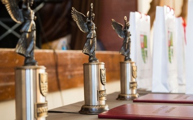 Ostrów Mazowiecka - Starosta powiatu ostrowskiego Zbigniew Kamiński po raz kolej