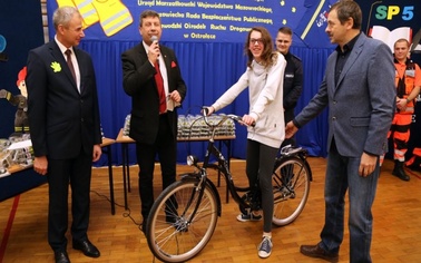 Ostrów Mazowiecka - Około 170 uczniów klas I-VI Szkoły Podstawowej w Ostrołęce w