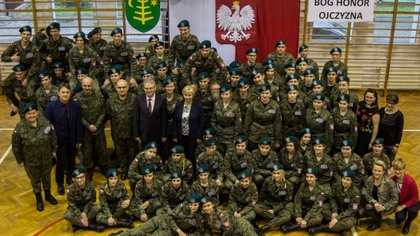 Ostrów Mazowiecka - Jak co roku dyrektor ostrowskiego Rubinka nadał stopnie kade