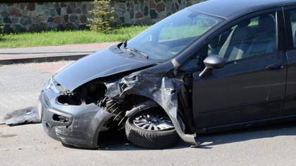 Ostrów Mazowiecka - Do zderzenia dwóch samochodów osobowych doszło dziś w Troszy