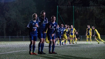 Ostrów Mazowiecka - Piłkarze Iskry Zaręby Kościelne w niedzielnym wieczornym spo