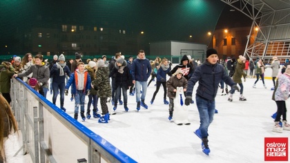 Ostrów Mazowiecka - Lodowisko cieszy się powodzeniem wśród ostrowian i nie tylko