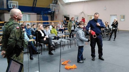 Ostrów Mazowiecka - Małkińscy dzielnicowi podczas trwających w powiecie ostrowsk