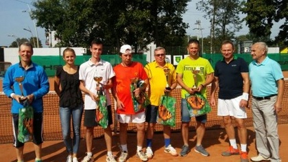 Ostrów Mazowiecka - Na kortach ziemnych przy ul. Różańskiej w Ostrowi Mazowiecki