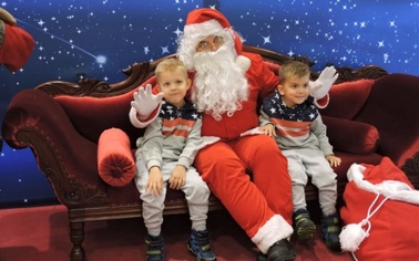 Ostrów Mazowiecka - Z okazji Mikołajek Galerię Bursztynową w dniach 4 i 6 grudni