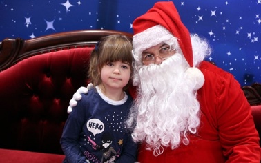 Ostrów Mazowiecka - Kilkaset osób postanowiło spotkać się w niedzielę ze świętym