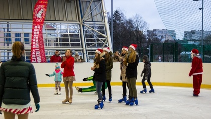 Ostrów Mazowiecka - Po przerwie świątecznej ostrowskie lodowisko wznawia pracę, 