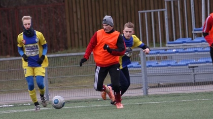 Ostrów Mazowiecka - Piłkarze MKS Małkinia w spotkaniu piętnastej kolejki rozgryw