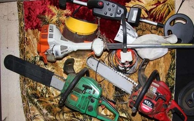 Ostrów Mazowiecka - Ostrowscy policjanci zatrzymali trzech młodych mężczyzn w wi