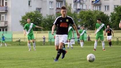 Ostrów Mazowiecka - 18-letni pomocnik Ostrovii Ostrów Mazowiecka Norbert Decyk w