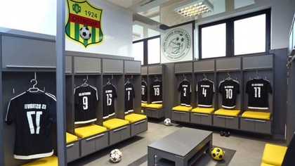 Ostrów Mazowiecka - Od rundy wiosennej piłkarze KS Ostrovia Ostrów Mazowiecka bę