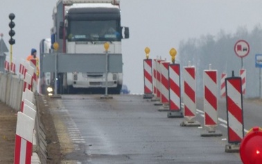 Ostrów Mazowiecka - Do 25 marca potrwają utrudnienia na drodze krajowej nr 8 na 