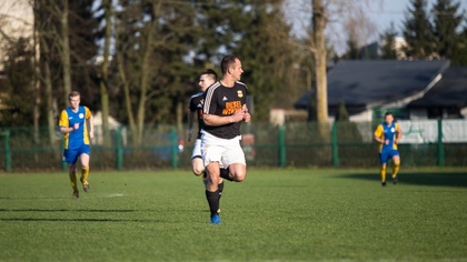 Ostrów Mazowiecka - Piłkarze Ostrovii Ostrów Mazowiecka w piątkowe popołudnie w 