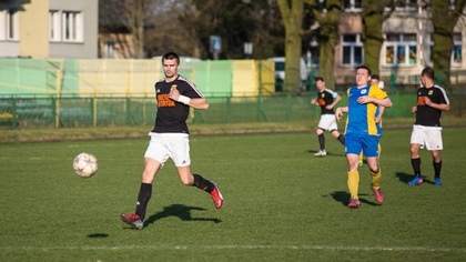 Ostrów Mazowiecka - Piłkarze Ostrovii Ostrów Mazowiecka doznali szóstej z rzędu 