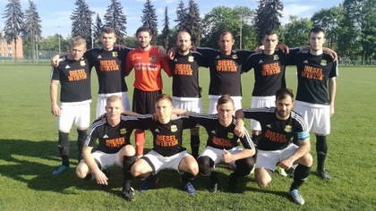 Ostrów Mazowiecka - Piłkarze Ostrovii Ostrów Mazowiecka wznowili treningi przygo