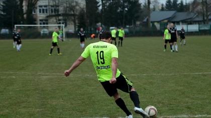 Ostrów Mazowiecka - Piłkarze Ostrovii Ostrów Mazowiecka mają za sobą kolejny tyd