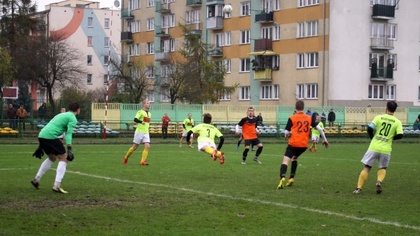 Ostrów Mazowiecka - Piłkarze Ostrovii Ostrów Mazowiecka pną się w górę tabeli ro