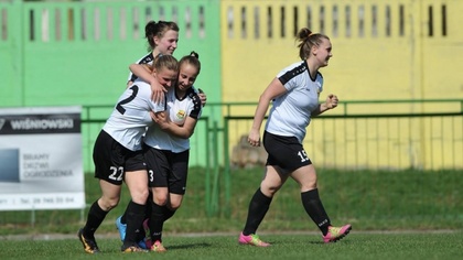 Ostrów Mazowiecka - Cenne trzy punkty na swoim koncie zapisały zawodniczki Ostro