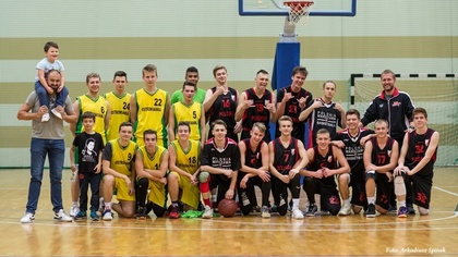 Ostrów Mazowiecka - Koszykarze LKS Ostrowianka w spotkaniu inaugurującym rozgryw