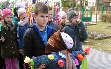 Ostrów Mazowiecka - Wspólnie z wychowawcami uczniowie ostrowskiej 