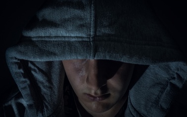 Ostrów Mazowiecka - Jeśli w miejscu zamieszkania kręcą się obce osoby obserwując