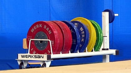 Ostrów Mazowiecka - Sztangistki z Uczniowskiego Ostrowskiego Ludowego Klubu Atle