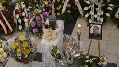 Ostrów Mazowiecka - Kilkaset osób wzięło udział w ostatniej drodze Piotra Dudka,