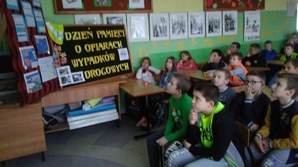 Ostrów Mazowiecka - Ostrowscy policjanci przez cały rok szkolny organizują spotk