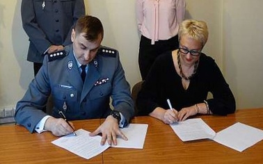 Ostrów Mazowiecka - Komendant ostrowskich policjantów nadkomisarz Mirosław Olsze