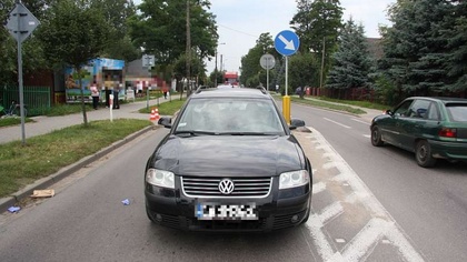 Ostrów Mazowiecka - 74-latka trafiła do szpitala na skutek potrącenia przez volk