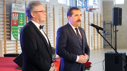 Ostrów Mazowiecka - Tegoroczne obchody Powiatowego Dnia Edukacji Narodowej odbył