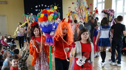 Ostrów Mazowiecka - Jak każdego roku uczniowie Szkoły Podstawowej nr 1 w Ostrowi