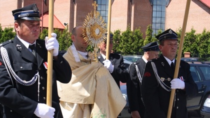 Ostrów Mazowiecka - Dziś przypada uroczystość Najświętszego Ciała i Krwi Chrystu