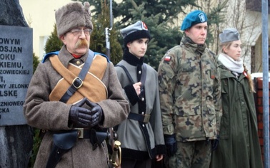 Ostrów Mazowiecka - W 154. rocznicę wybuchu Powstania Styczniowego grupa mieszka