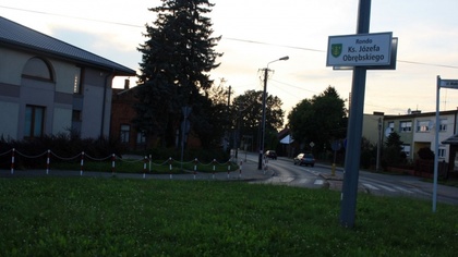 Ostrów Mazowiecka - Pierwsze ostrowskie rondo, te u zbiegu ulicy Małkińskiej z u