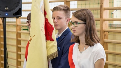 Ostrów Mazowiecka - Uczniowie rozpoczynają dzisiaj nowy rok szkolny. W polskiej 