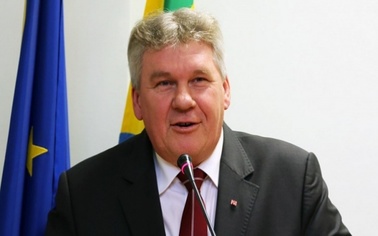 Ostrów Mazowiecka - Senatorowie zdecydowali o wycofaniu z Sejmu nowelizacji usta