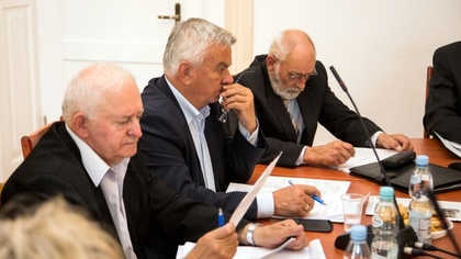 Ostrów Mazowiecka - Radni miejscy na środowej sesji okazali się być wyjątkowo zg