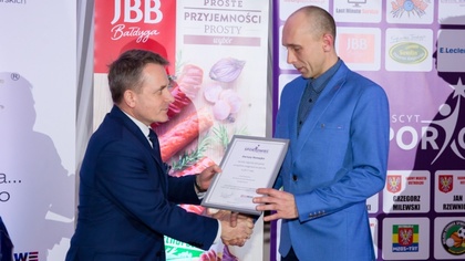Ostrów Mazowiecka - Grad nagród i wyróżnień trafił do najlepszych sportowców z n