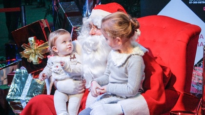 Ostrów Mazowiecka - Przed ostrowskim MOSiR-em przy ul. Trębickiego o godzinie 16