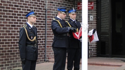Ostrów Mazowiecka - W sobotę 11 listopada na placu przed Komendą Powiatową Państ